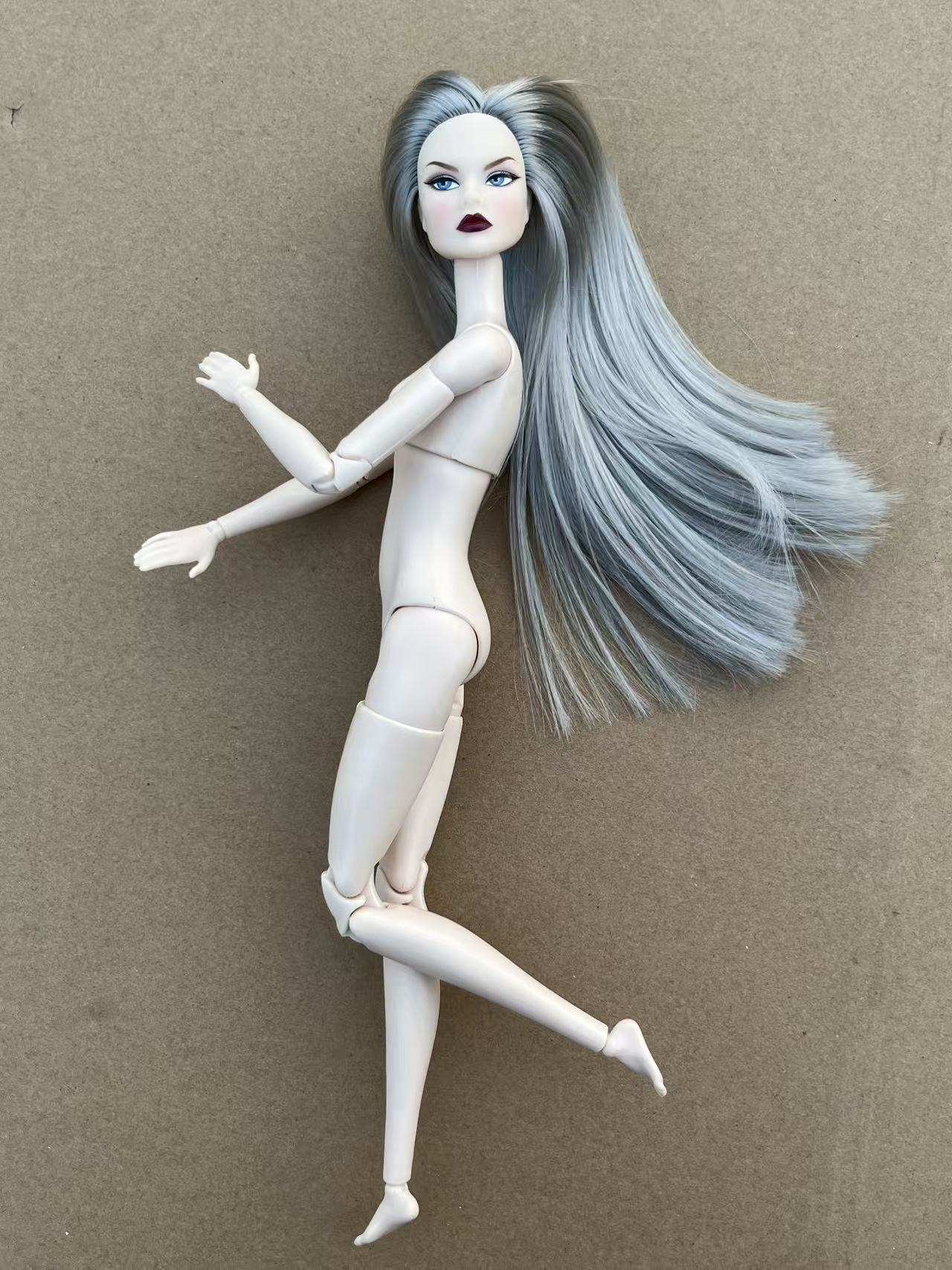 Figurka kolekcjonerska Superwh – Yoga Fitness Model recenzja i cena